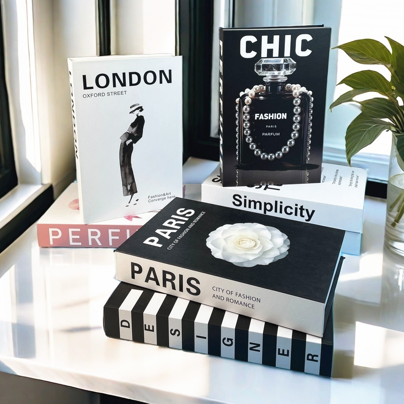 Interior Design Landscape - กล่องเก็บของตกแต่งภายในบ้าน ดีไซน์หนังสือหรูหรา กลิ่นหอมแบบน้ำหอม ตกแต่งสไตล์ปารีส ของประดับตกแต่ง วางบนโต๊ะกาแฟ